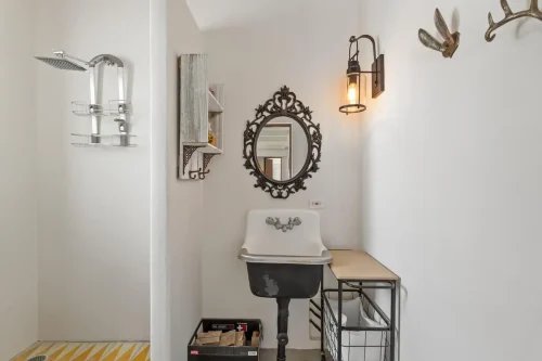 28-CB-Family-Room-Bathroom